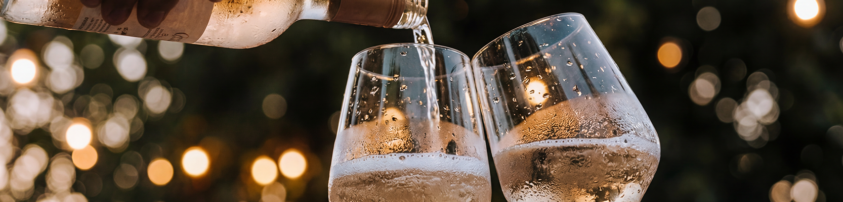 Roséwein in Gläsern