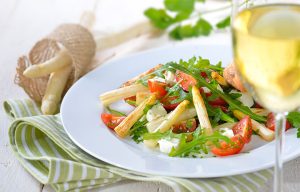 Einfach köstlich: Spargel und Weißwein Spargelsalat mit Weißwein